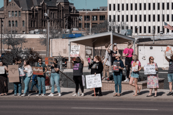 Image of protesters in downtown Sioux Falls